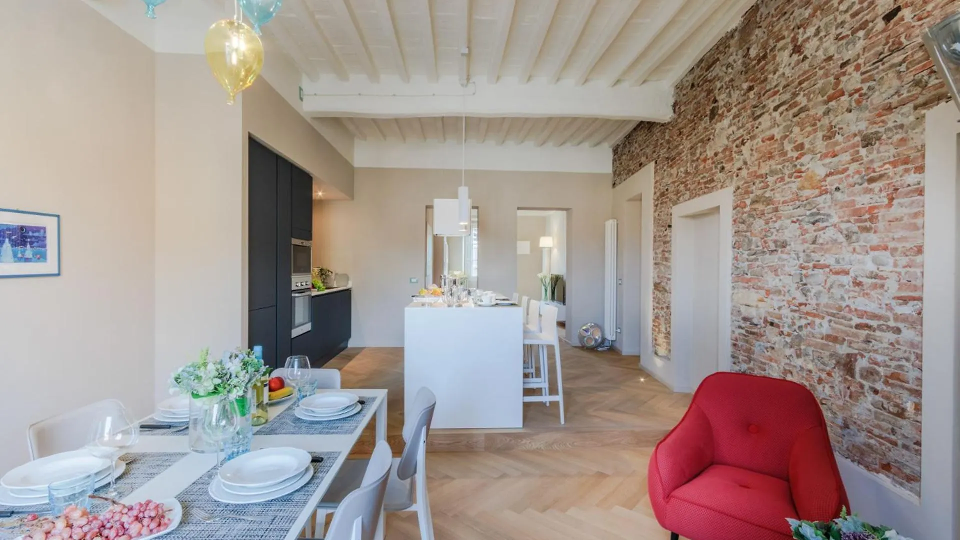 Apartment Casa Pino 2 Bedrooms 2 Bathrooms Contemporary Apar Lucca