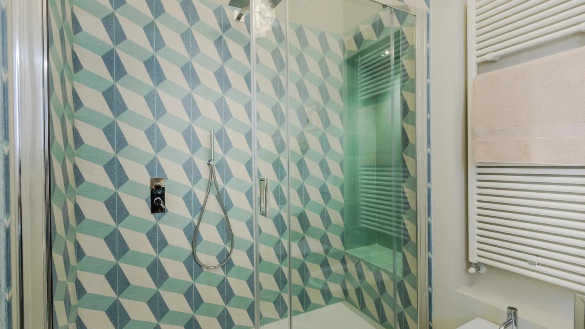 Apartment Casa Pino 2 Bedrooms 2 Bathrooms Contemporary Apar Lucca