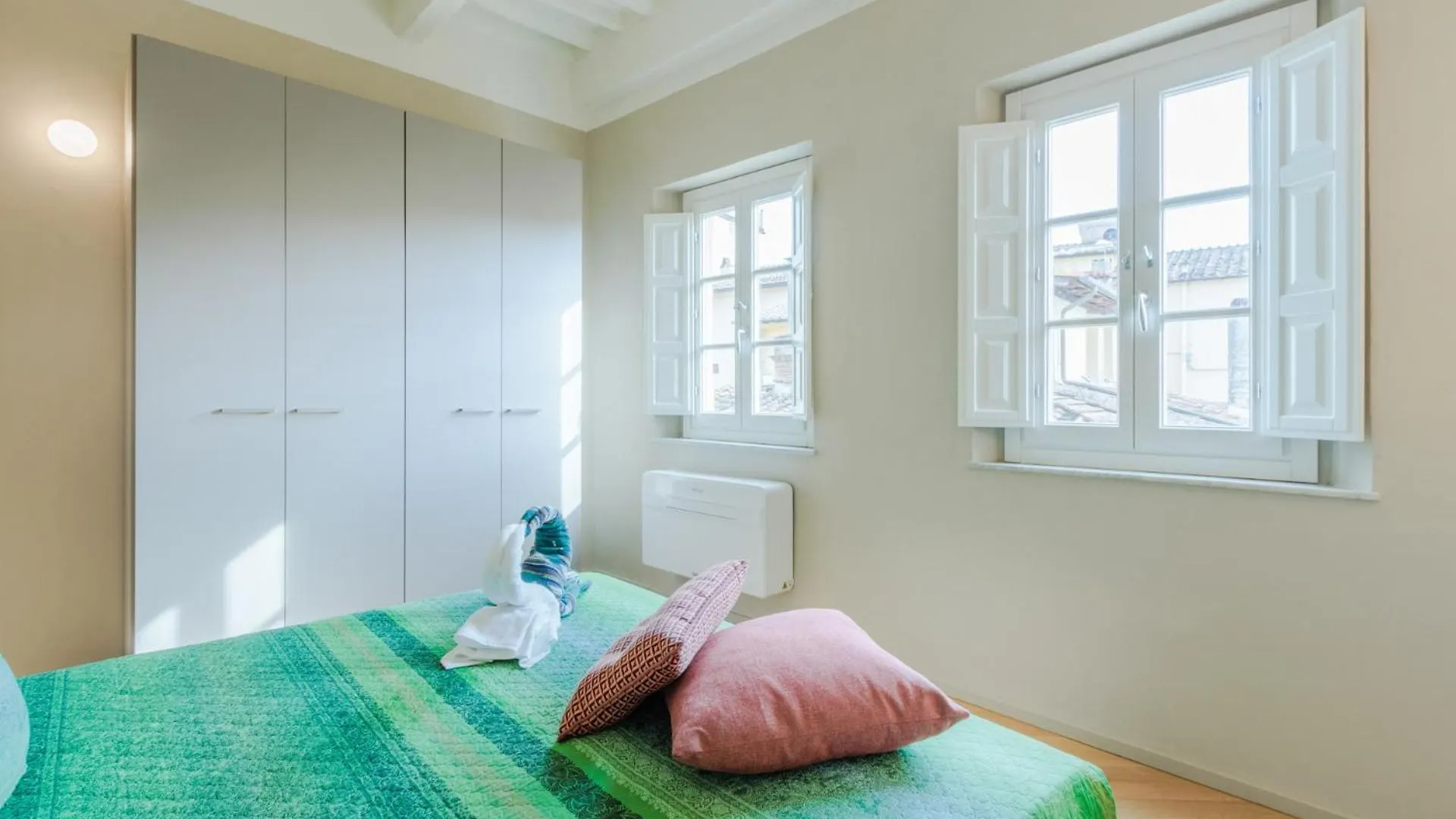 Casa Pino 2 Bedrooms 2 Bathrooms Contemporary Apar Lucca